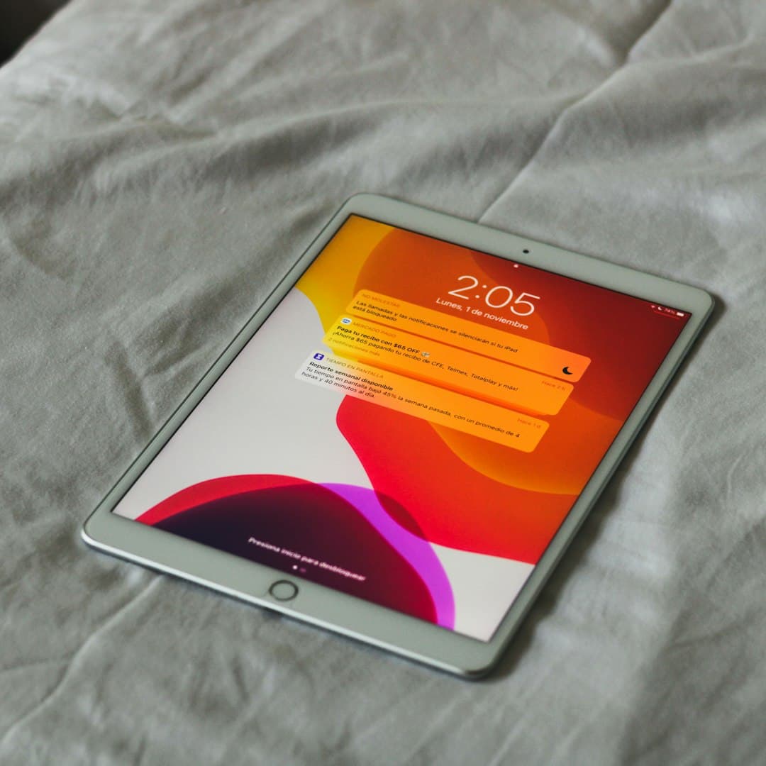 iPad Air M2 Yıldız Işığı 256GB 5G