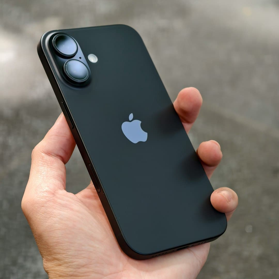 iPhone 16 Kırmızı 128GB